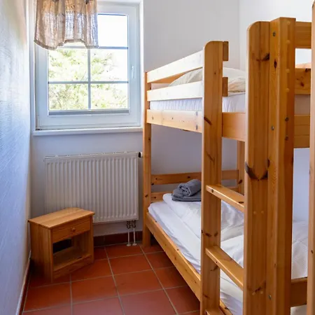 Apartment Ferienhausanlage Am Teich / Haus 2 *