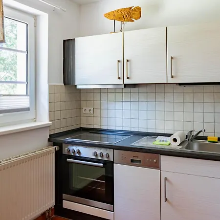 Ferienhausanlage Am Teich / Haus 2 Dranske